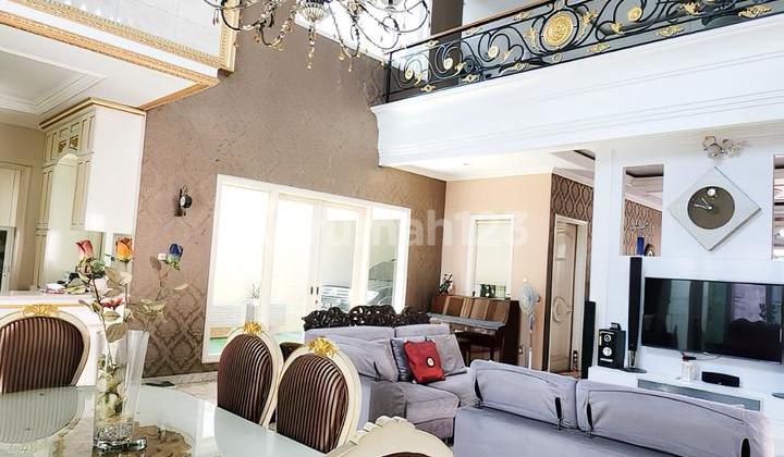 Good Deal! Rumah Mewah Pulomas 2 Lantai - LT 419M², Jalan 3 Mobil Good Deal! Rumah Mewah Pulomas 2 Lantai - LT 419M², Jalan 3 Mobil