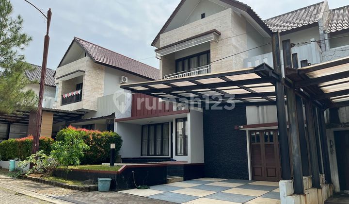 This house is very suitable for family living and also can be used for long-term investment. Located in a cool, peaceful area. Free from floods. This asset is being sold through a state auction. Come and own this luxurious two-story house in a complex soon. 2