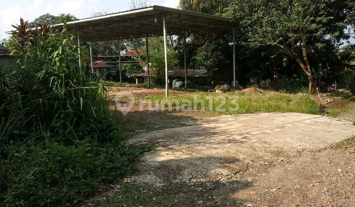 This is a prime roadside land asset, perfect for building townhouses or homes, with added bonuses. This lot is ideal for investment, suitable for businesses, schools, showrooms for cars or motorcycles, or offices. It has a wide frontage of approximately 45 meters. This asset is being sold through a state auction. Don't miss out on this opportunity!