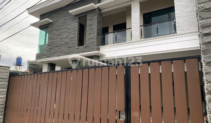 Ni Rumah Sangat2 Bagus Blm Pernah Di Tempatin Lingkungan Bersih Bebas Banjir Ni Rumah Bukan Komplek Rumah Dua Lantai Ni Di Jual Lansung Ketemu Pemilik Ke Jln Raya Gak Begitu Jauh Hitungan Menit Dan Ke Gerbang Tol Cijago Jg Hitungan Menit Ayo Kpn Lg Punya 