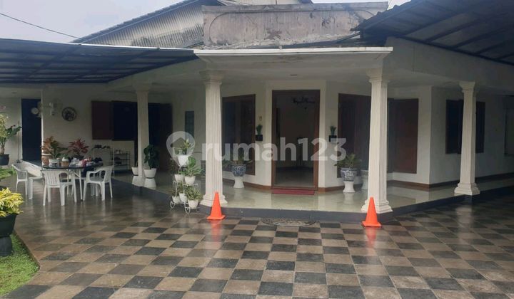 Ni Rumah Sangat Bgus Buat Tinggal Keluarga Besar Dan Jg Bisa Buat Villa .ada Ruang Keluarga Taman Ada Teras Depan Samping.belakang .ada Taman .ruang ******** Makan .ada Internet ******** Tanah.lingkungan ********.listrik Plng 4.400. W.jarak Ni Rumah Sangat Bgus Buat Tinggal Keluarga Besar Dan Jg Bisa Buat Villa .ada Ruang Keluarga Taman Ada Teras Depan Samping.belakang .ada Taman .ruang ******** Makan .ada Internet ******** Tanah.lingkungan ********.listrik Plng 4.400. W.jarak