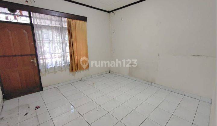 Ruko Ciateul 2 Lantai Cocok Untuk Bank, Showroom, Dll. 2