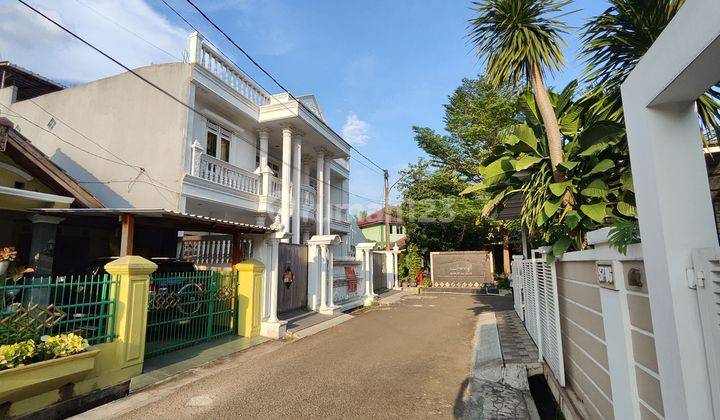 Rumah Cantik 2 Lantai  Dukuh Zamrud Mustika Jaya 2