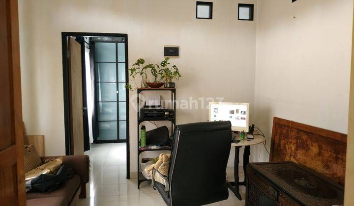 Rumah Cantik 2lt Kemang Pratama 5 2