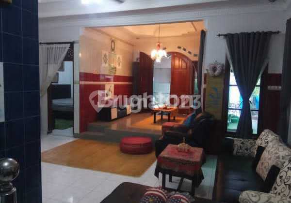 Di Jual Rumah Mewah 3 Lantai Sidakarya Di Jual Rumah Mewah 3 Lantai Sidakarya