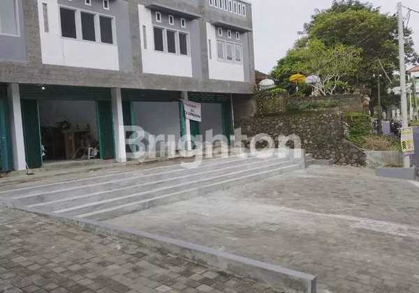 Ruko Lt 3 Strategis Parkir Luas di Jl Wr Supratman