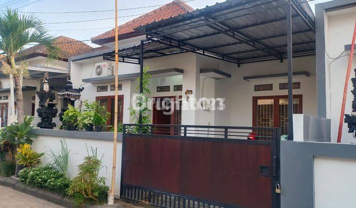 RUMAH DI LINGKUNGAN PERUMAHAN DENPASAR UTARA 1