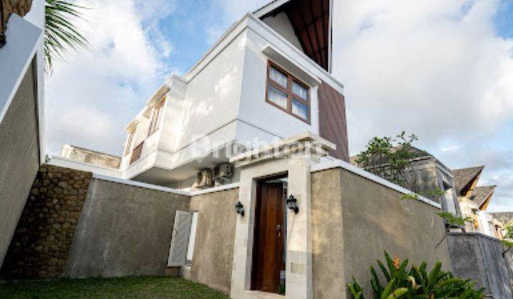 MODERN AND AESTHETIC VILLA SUITABLE FOR RESIDENCE OR INVESTMENT 1