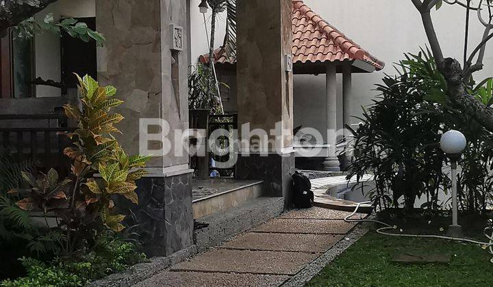 Rumah Semi Villa Modern Klasik Lokasi Nyaman Dan Strategis  1