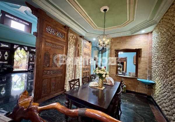 Rumah Mewah 2 Lantai Full Furnished Kawasan Elit Renon Denpasar