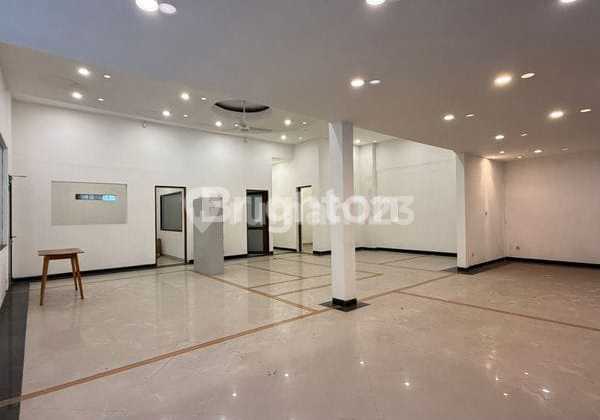 2-Storey Spacious Shop in East Gatsu Business Area