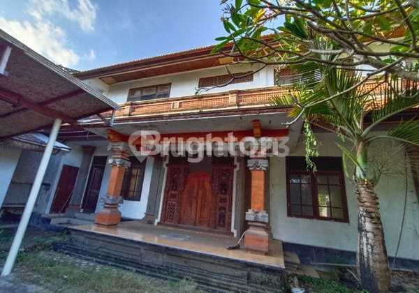 2 Strategic Houses in the Heart of West Denpasar City