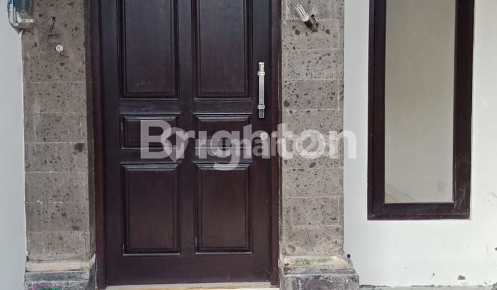 RUMAH MODERN MINIMALIS DI PERUMAHAN PERMATA LOKASI MUNGGU 1