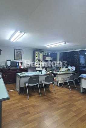 Warehouse + Clean Office, ready for immediate use.