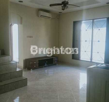 Rumah Mewah Style Eropa di Calista Residence 2