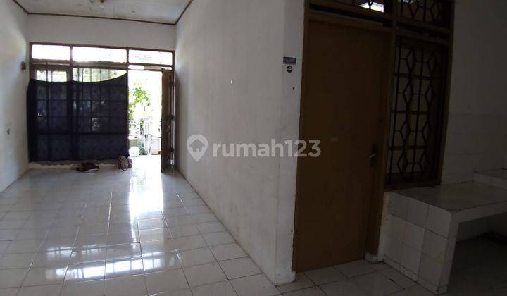 Rumah Sewaan di Taman Holis Indah 2