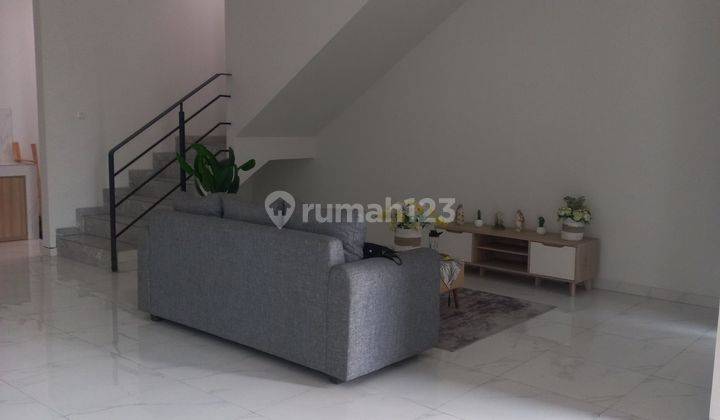 Jual Rumah dan Minimalis 2 Lantai Siap Huni, Batununggal VIII, Bandung  2