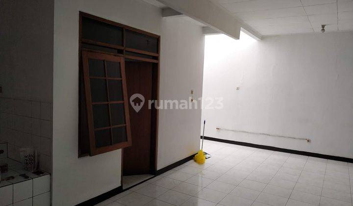 Sewa Rumah Siap Huni 1 Lantai, Taman Holis Indah, Bandung 2