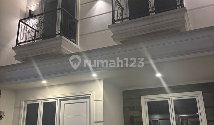 Over Cilodong House Without Down Payment.Only ID Card and Family Card. Over Cilodong House Without Down Payment.Only ID Card and Family Card.