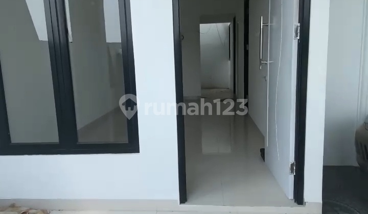 Over Cilodong House Near Depok Square.Near Campus.Near Superindo.Solaria.Without Bi Ceking.