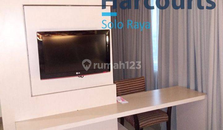 DIJUAL / DISEWAKAN apartemen Solo Paragon type Gold.

Luas : 30 m2
Lantai 19

1 ruang duduk, 1 bedroom, 1 bathroom, full furnished, pool & city view. 

Fasilitas : gym, swimming pool, parkir indoor, kolam renang, keamanan 24 jam. 

Perlengkapan : kamar ma 2