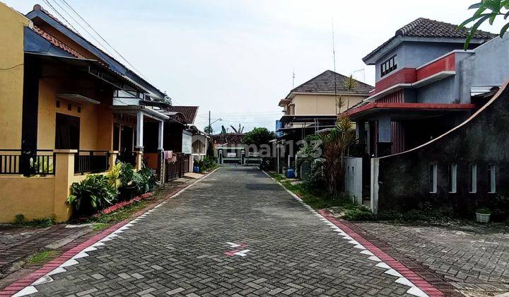 Rumah Cluster Bagus Full Furnished Siap Pakai Dgn Lingkungan Yg Nyaman Di Sumber Banjarsari Solo. 2