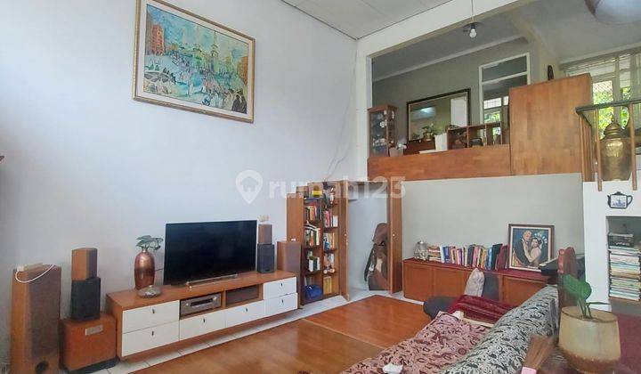 Turun Harga Rumah 2,5 Lantai Sersan Bajuri