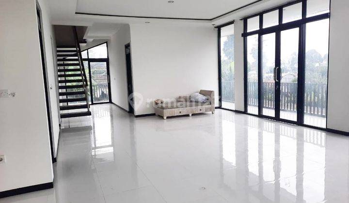 Rumah 3 Lantai Bagus Villa Pasir Halang 1