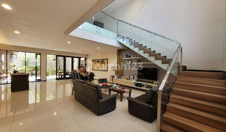 Luxury Home At Setraduta, Bandung 1