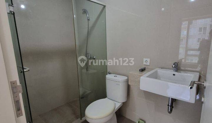 Apartement Landmark Residence Semi Furnished Bagus 2