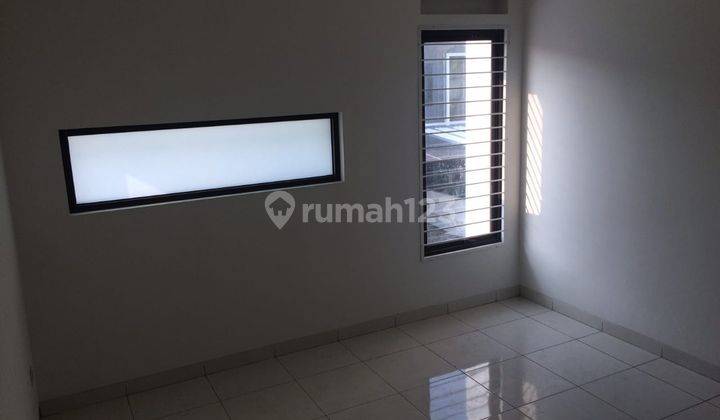 rumah siap huni rapih dan cantik, dekat supermall karawaci dan dekat akses tol 9