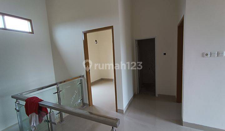 Rumah Mewah di Perintis Kemerdekaan Dekat Unhas 4
