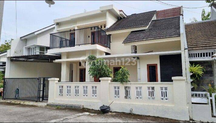 Rumah Dalam Perum Dekat Kampus Umy Dan Rumah Sakit Pku 1