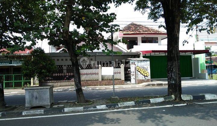 Rumah Disewakan Umbulharjo Pusat Kota Pinggir Jalan Bagus Untuk Kantor 1