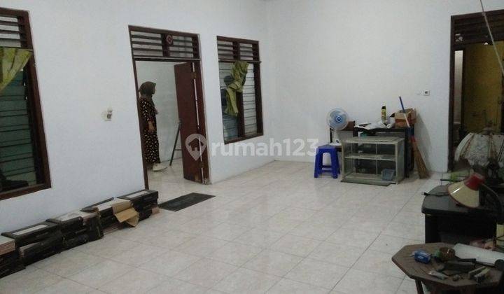 Rumah Dalam Pusat Kota Pinggir Jalan Besar Bagus Untuk Kantor 3