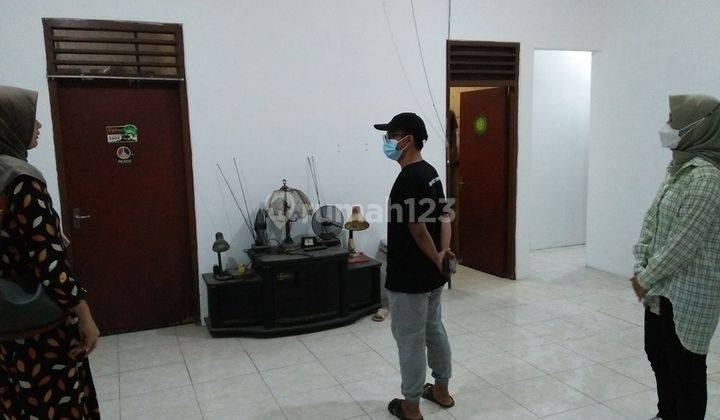 Rumah Dalam Pusat Kota Pinggir Jalan Besar Bagus Untuk Kantor 13