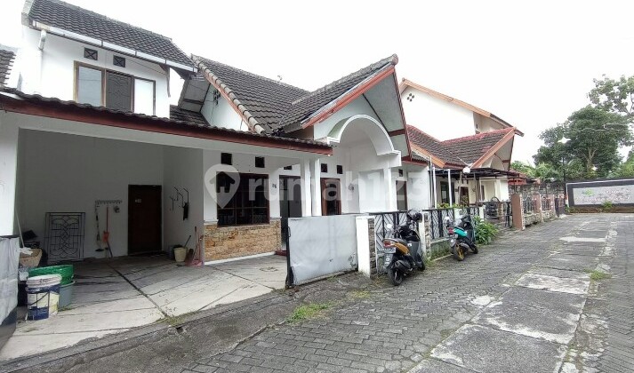 Rumah Perum Dijual Condongcatur, Dekat Kampus Ugm Uny, Hartono Mall, Jih, Nyaman Dan Tenang Rumah Perum Dijual Condongcatur, Dekat Kampus Ugm Uny, Hartono Mall, Jih, Nyaman Dan Tenang