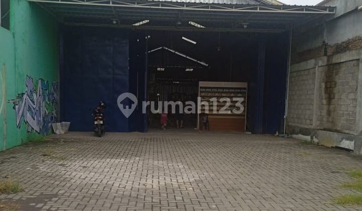 Warehouse for Rent on Imogiri Barat Street, Sewon, Tronton Accessible Strategic Location Easy Access