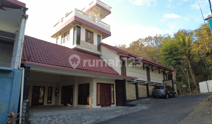 Modern Villa for Sale in Parangtritis Kretek, Beautiful Sea View, Comfortable and Lush