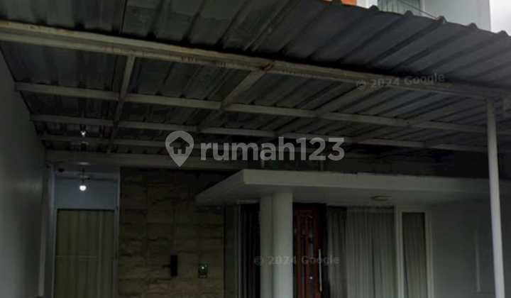 Nice House for Sale Near UGM Campus, Strategic Location, Easy Access Nice House for Sale Near UGM Campus, Strategic Location, Easy Access