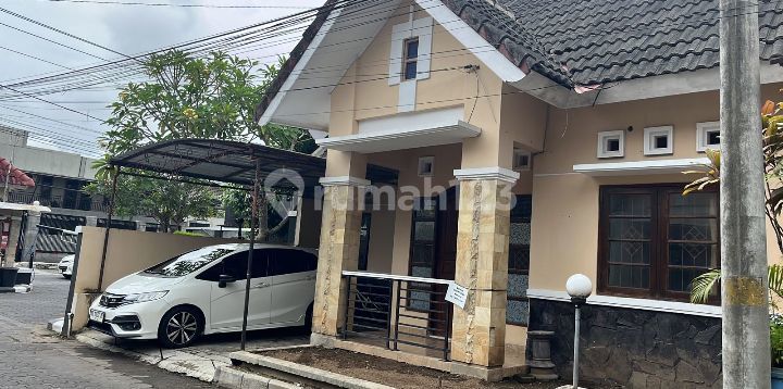 House for Rent in Sinduadi, Mlati, within a housing complex near Magelang Road, comfortable residential environment.