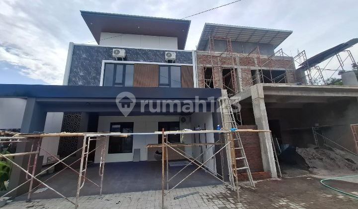 Rumah Mewah Dijual Wedomartani Ngemplak Dekat Kampus Sadar dan Stadion Full Furnished Nyaman