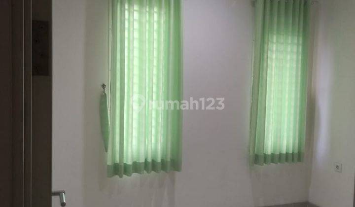 kamar tidur rumah 2 lt semi furnished