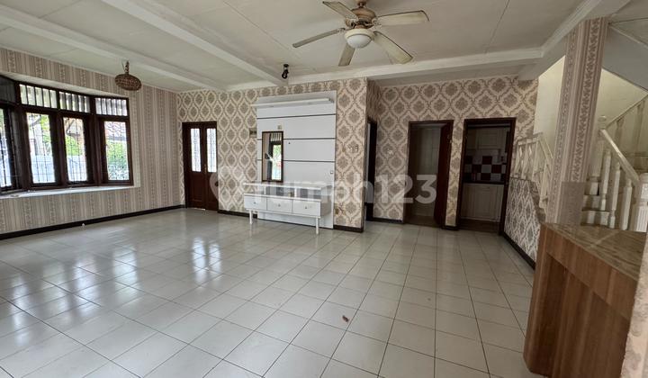 Rumah 2 lt Terawat Siap huni di Jl Pisok V Bintaro Rumah 2 lt Terawat Siap huni di Jl Pisok V Bintaro