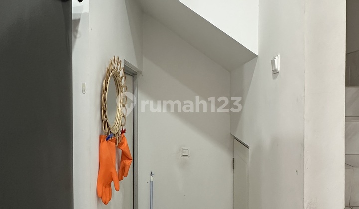 Rumah 2 lt Semi furnished Siap huni di Zuma Malibu GS 2