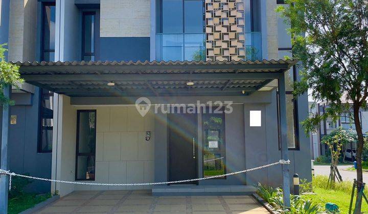 Rumah 2 Lt Hook Rapi Siap Huni di Aure Mozia Bsd 1