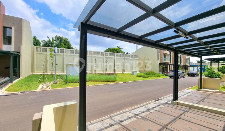 2-story house with main bedroom, spacious front garden in Carson Gs. 2