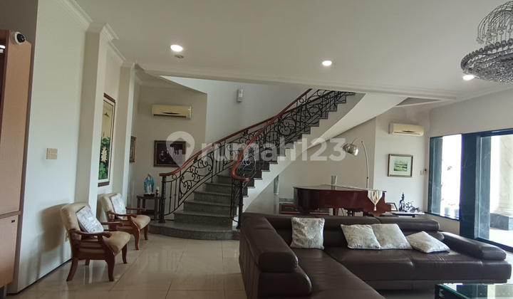 Rumah 2 lt Luas Siap huni di Kemanggisan Jakbar