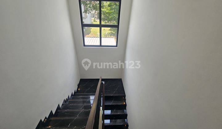 Rumah 2 Lt Cakep Rapi Siap Huni di Naturale Foresta Bsd 2