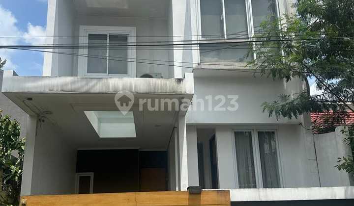 2-Storey Fully Furnished House in Kencana Loka BSD 2-Storey Fully Furnished House in Kencana Loka BSD